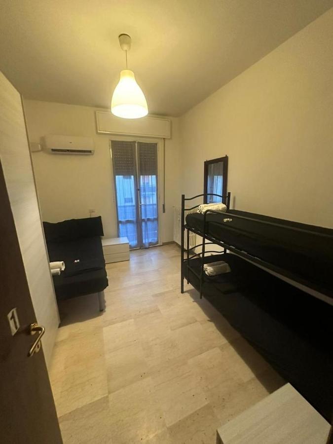 Euro House Albergue Módena Exterior foto